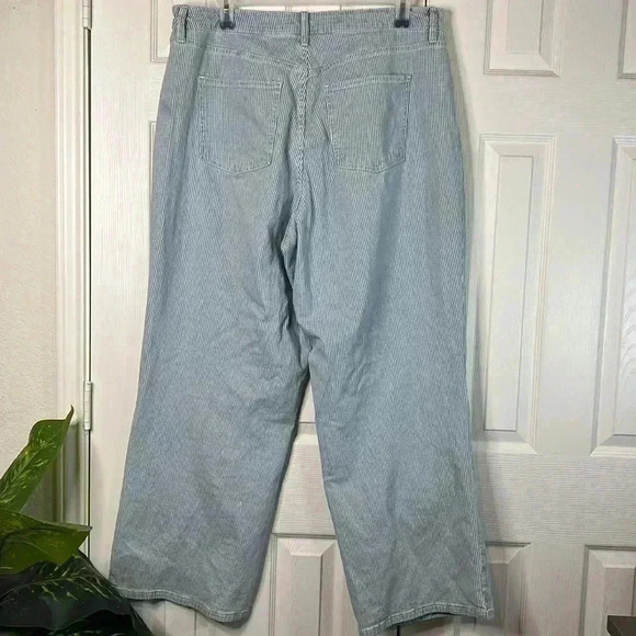 Universal Thread Jeans Relaxed Wide Leg Striped Size 17R Light Blue - Picture 10 of 13